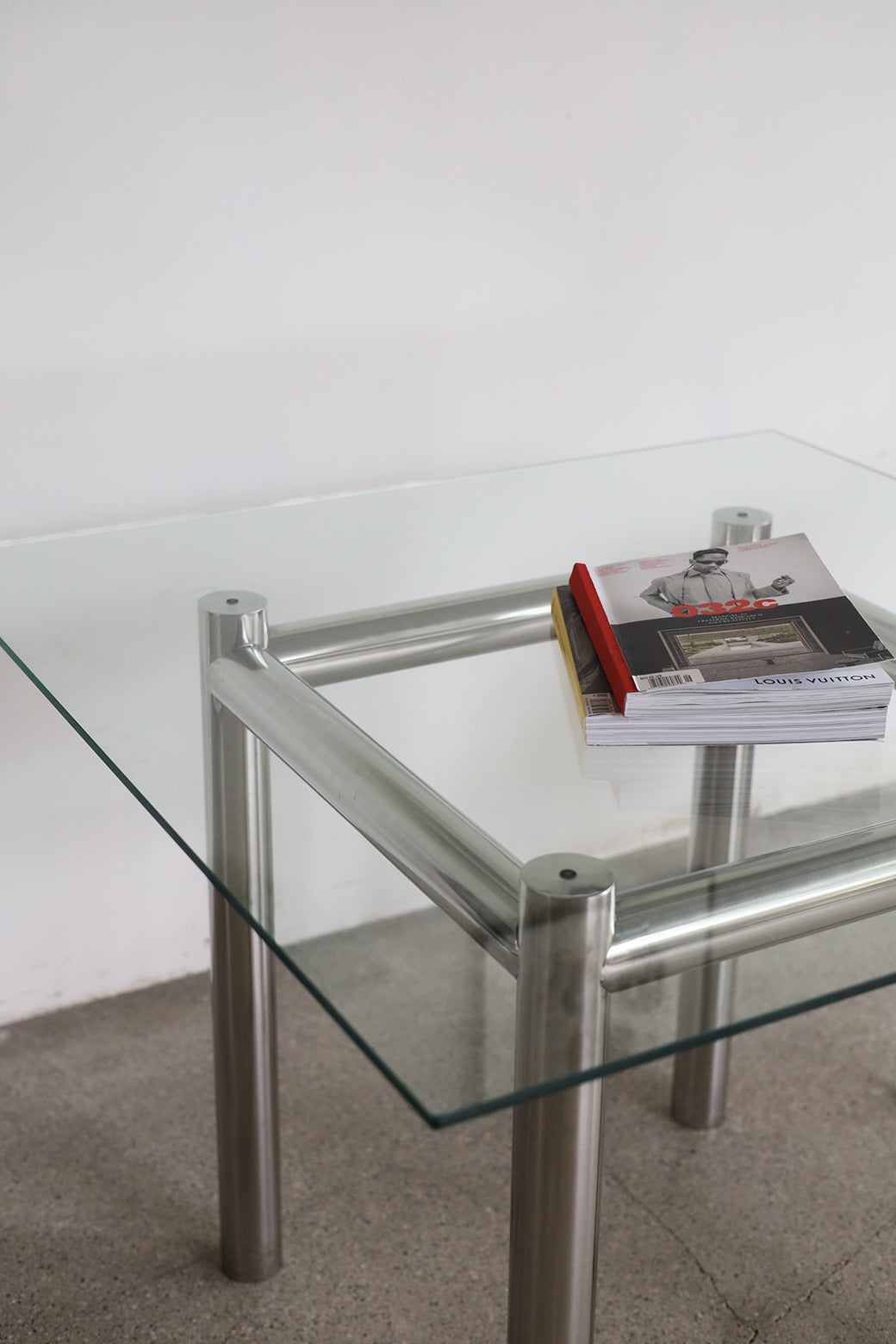 Chunky Stainless Lite Table / 청키 스테인리스 라이트 테이블