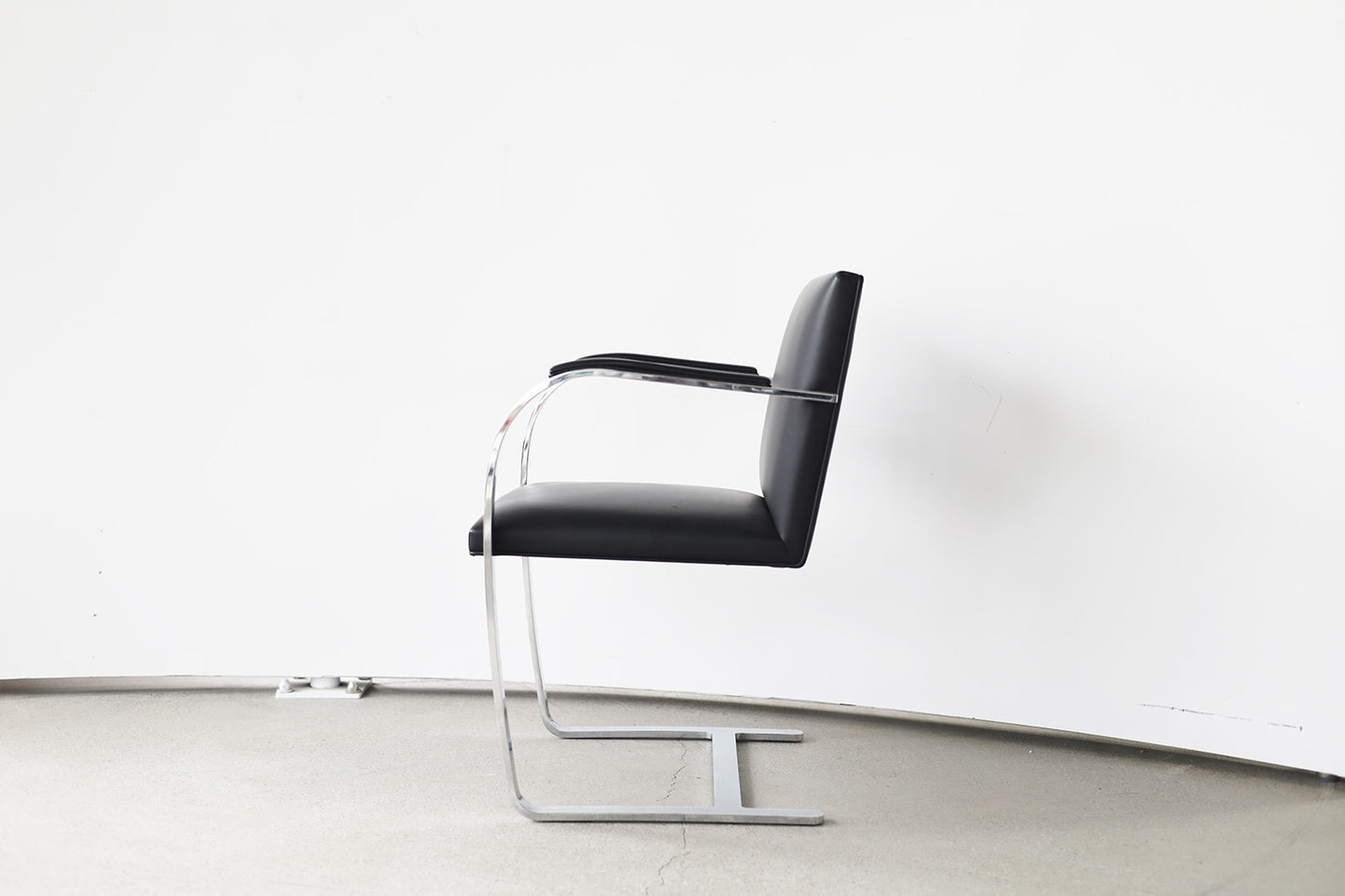 Brno Chair by Mies van der Rohe for Knoll