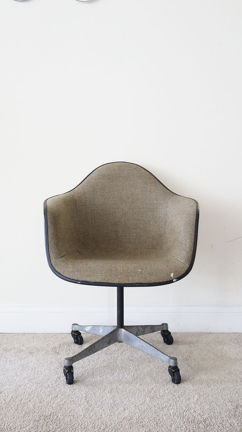 Eames Armchair for Herman Miller (with casters)