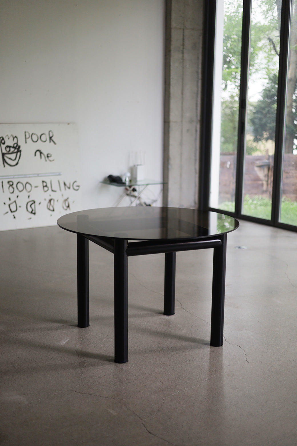 Chunky Colored Round Table / 청키 컬러 원형 테이블