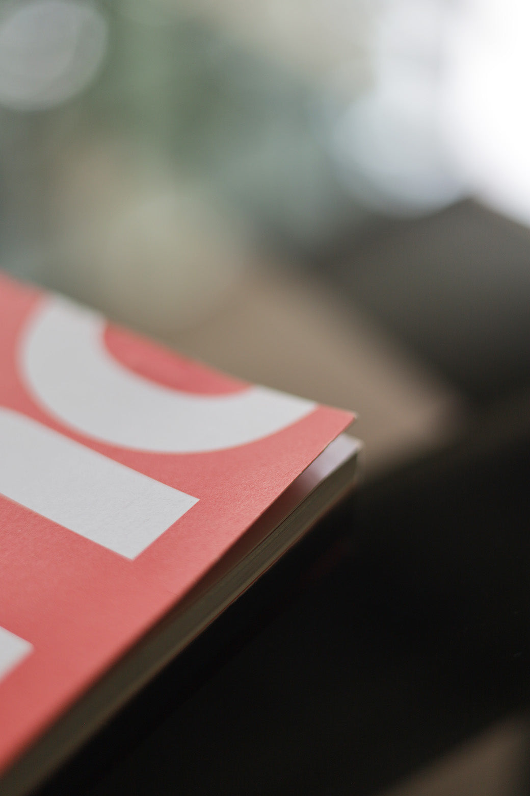 Chunky Colored Round Table / 청키 컬러 원형 테이블