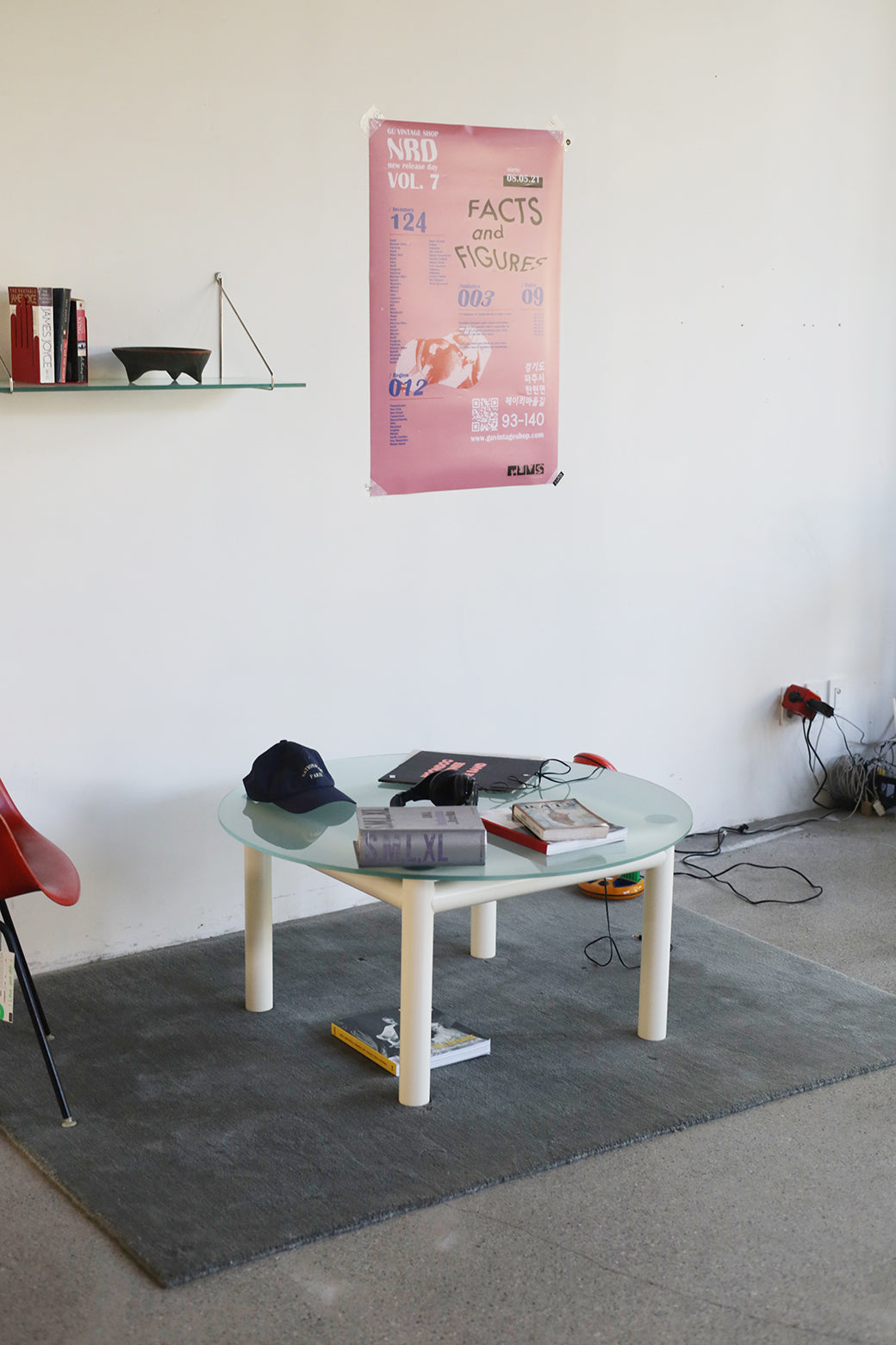 Chunky Low Coffee Table / 청키 로우 커피 테이블