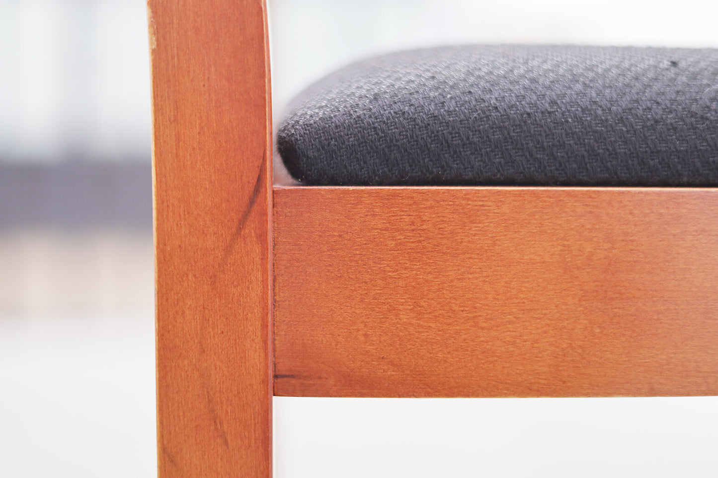 Arm Chair by Greg and Jeff Ricchio for Knoll (black)