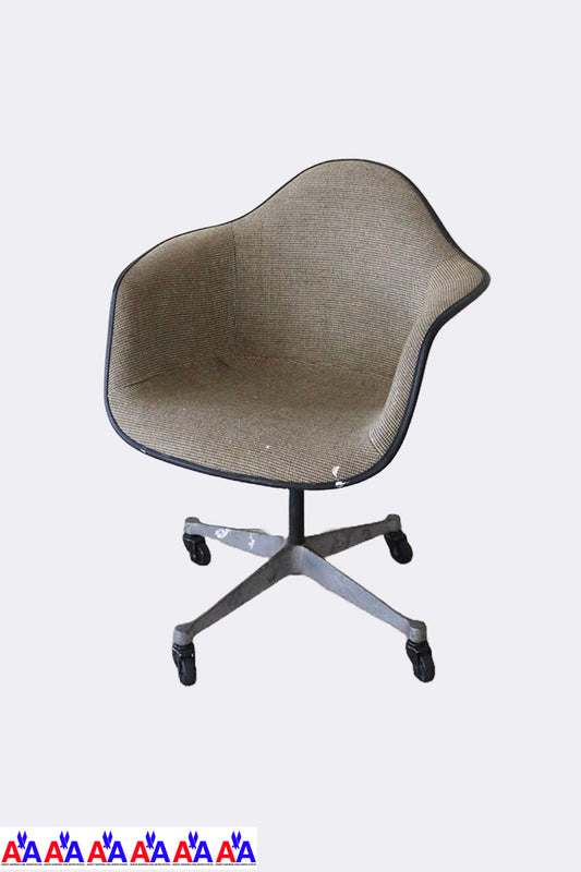 Eames Armchair for Herman Miller (with casters)